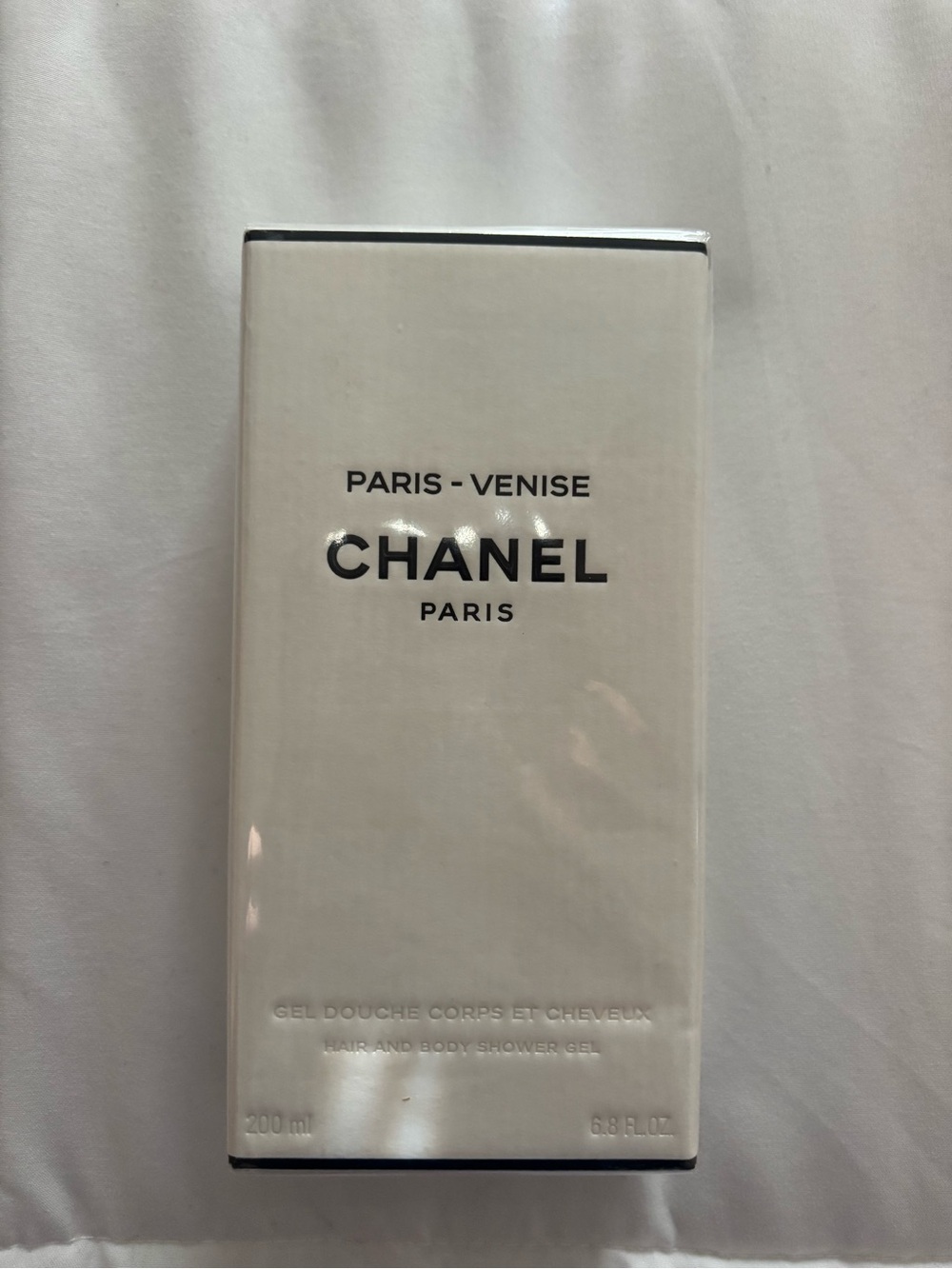 CHANEL Paris-Venise White and Black Body Wash